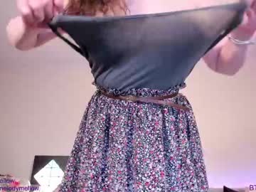 webcam girl in_tune live cam image #1869977