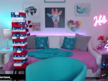 webcam girl holihurricane live cam image #7885918