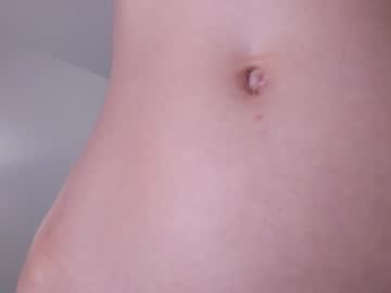 webcam girl lauratanguy live cam image #10786009