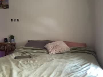 webcam girl tinkerbell646 live cam image #3229366
