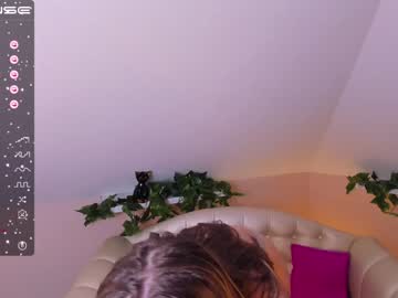 webcam girl stasy_jinx live cam image #4910338