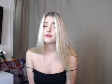 webcam girl cute18cute live cam image #4329055