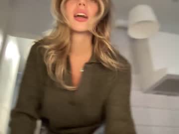 webcam girl angel_from_sky live cam image #7110702