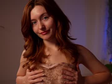 webcam girl alisonrouge live cam image #8343580