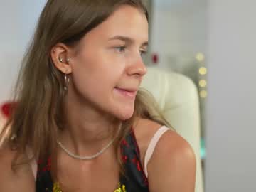 webcam girl eli_sun live cam image #7235979