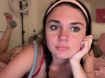 webcam girl queencassidyy live cam image #10675068