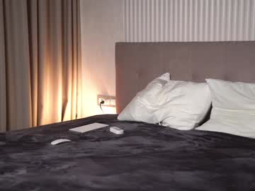 webcam girl gold_blond live cam image #12417046