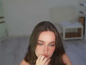 webcam girl silent_chill live cam image #9381495