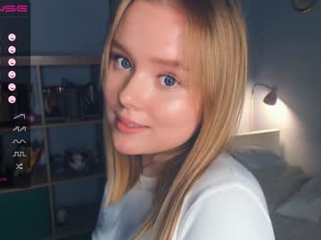 webcam girl sun_shiiine live cam image #5597160