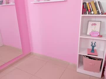 webcam girl little_effy18_ live cam image #12850406