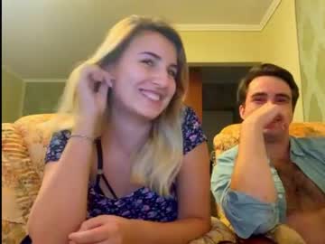 webcam couple cutecouplealwayshungry live cam image #203501