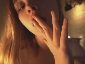 webcam girl bibi_it_is live cam image #3364405