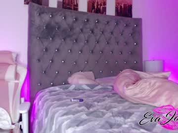 webcam girl evajonez live cam image #12525869