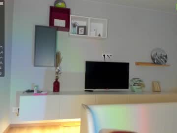webcam girl zoe_0 live cam image #1379078