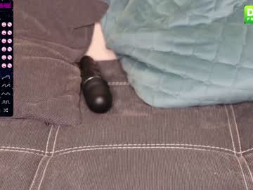 webcam girl fallen_angel_18 live cam image #2019958