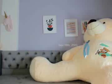 webcam girl imcamila__ live cam image #7698648