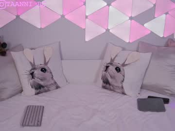 webcam girl taanni_bc live cam image #5923251