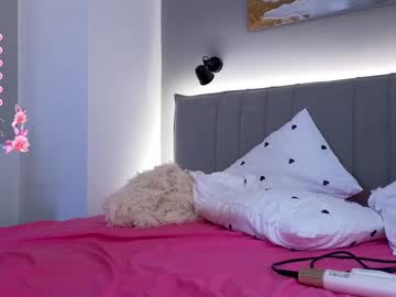 webcam girl white_lime live cam image #10256802