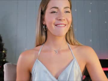 webcam girl emmi_rosee live cam image #8071153