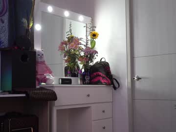 webcam girl beyllove_d live cam image #4880854