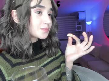 webcam girl lonelly_lolly98 live cam image #11501693