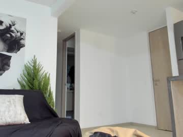 webcam man nicolasmuscle live cam image #8125585