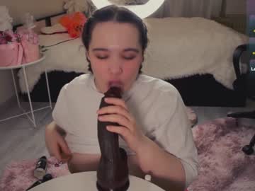 webcam girl chery_lady22 live cam image #8743670