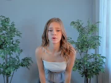 webcam girl kellanflowers live cam image #7109419