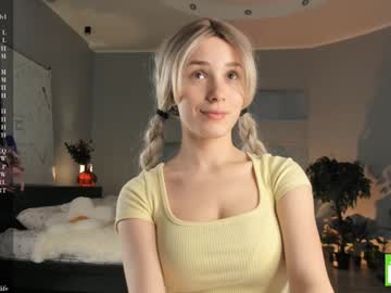 webcam girl margarethowell live cam image #11171489