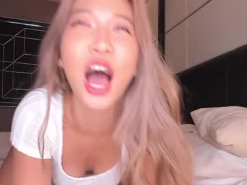 webcam girl lil_mayaa live cam image #522683