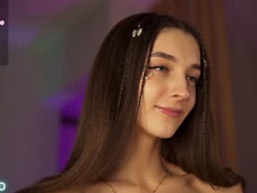 webcam girl angels_kiss live cam image #8692771
