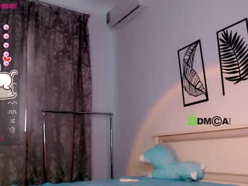 webcam girl small_blondee live cam image #4508295