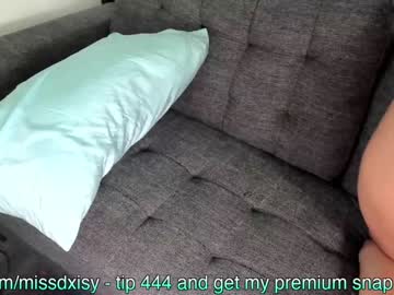 webcam girl daisydeville live cam image #7441545