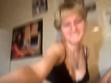 webcam girl chloebranch live cam image #1890840