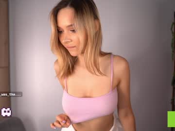 webcam girl telladreamer_ live cam image #10701225