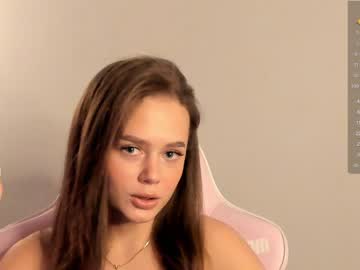 webcam girl brittcubitt live cam image #8744435