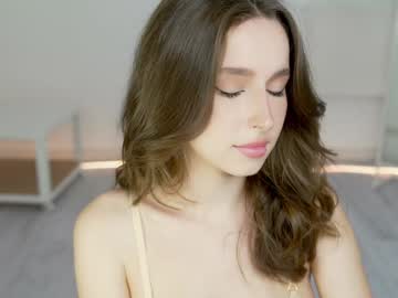 webcam girl silent_chill live cam image #9623568