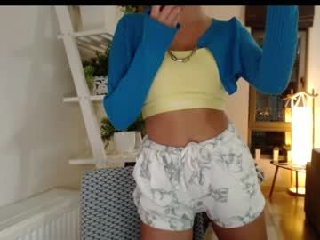 webcam girl bitter_moon live cam image #5748944