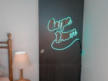 webcam girl gummy_bear7 live cam image #3408915