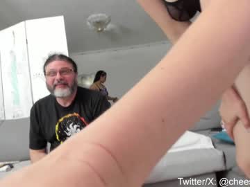 webcam couple cheeseburgerjesus live cam image #7661710
