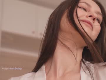 webcam girl milanabaileys live cam image #9352932