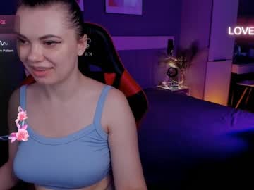 webcam girl kristina_logan live cam image #10301952