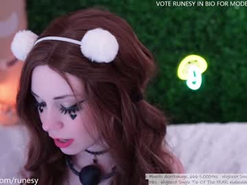 webcam girl runesy live cam image #3587313