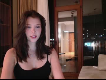 webcam girl bitter_moon live cam image #8026584