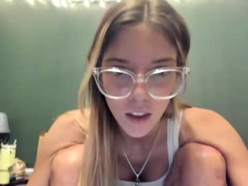 webcam girl oliviahansleyy live cam image #9404733