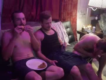 webcam man hollandhousestudios live cam image #1278992