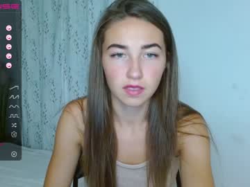 webcam girl kittycat__lovee live cam image #3593877