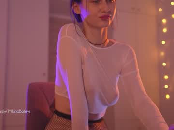 webcam girl milanabaileys live cam image #7986568