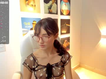 webcam girl little_effy18 live cam image #4730318