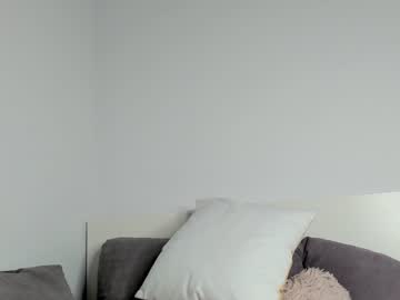 webcam girl yournaughtymiss live cam image #3223644